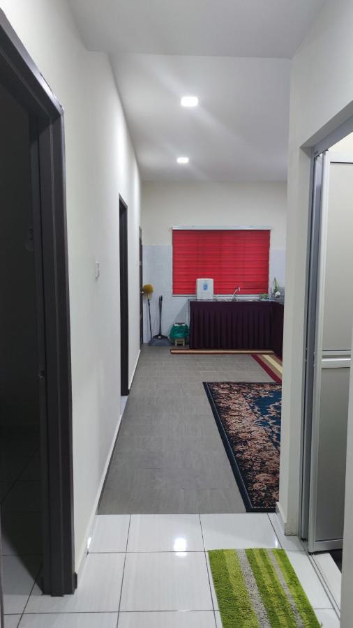 Home Stay Adams Pasir Gudang Exterior photo